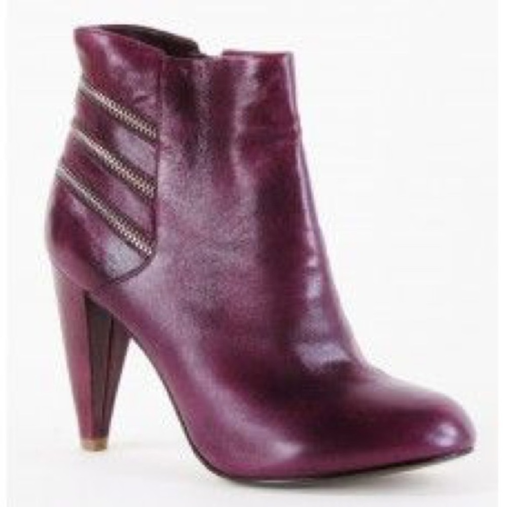 Zipper Botkier Loni  Bootie 37.5